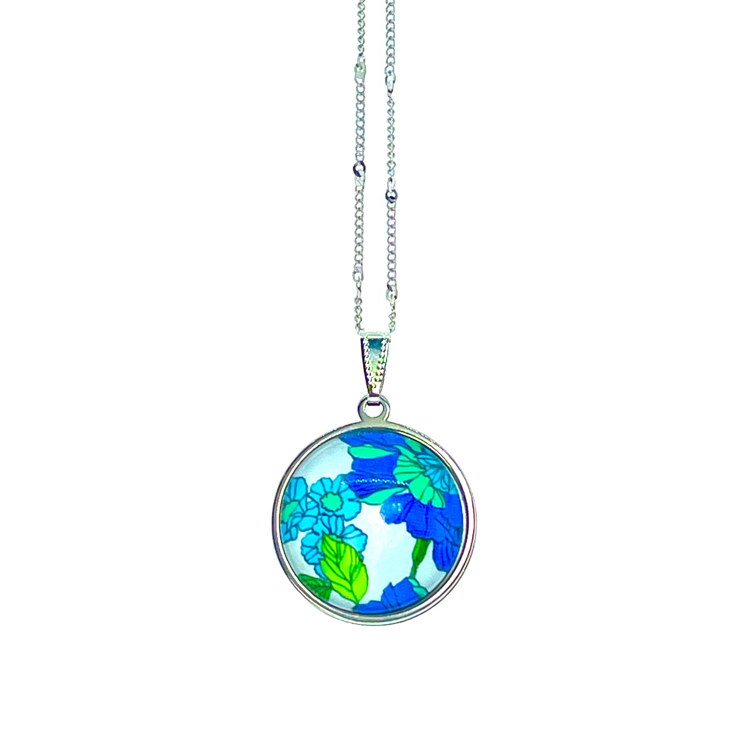 Blue Carnations Big Round Necklace