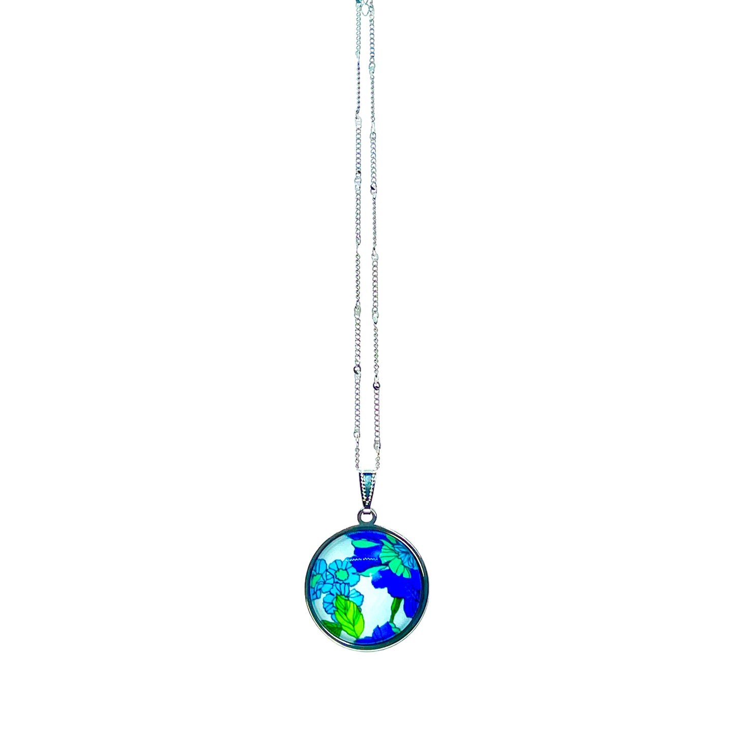 Blue Carnations Big Round Necklace