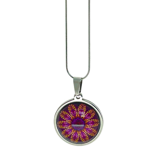 Magenta Daisy Small Round Necklace