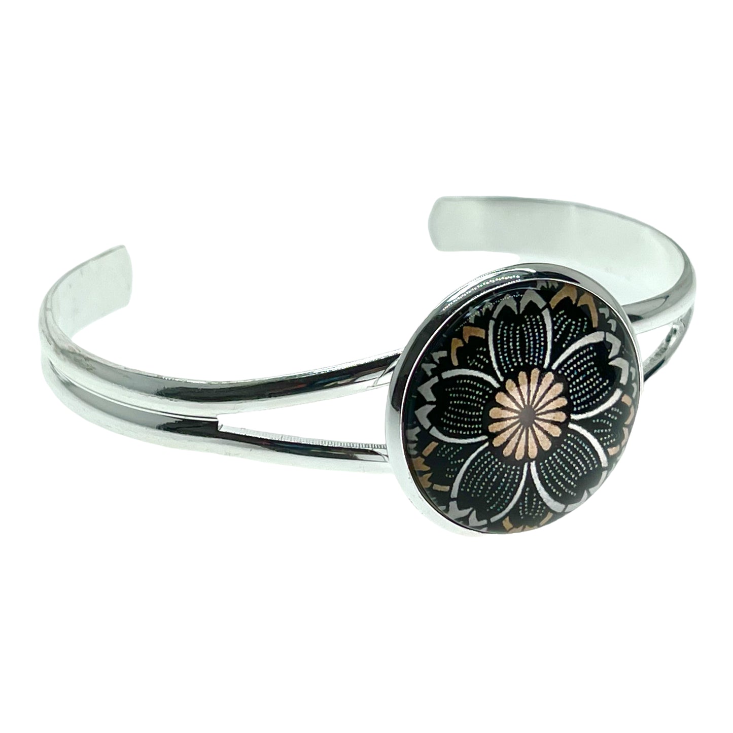 Dreamy Daisy Cuff Bracelet